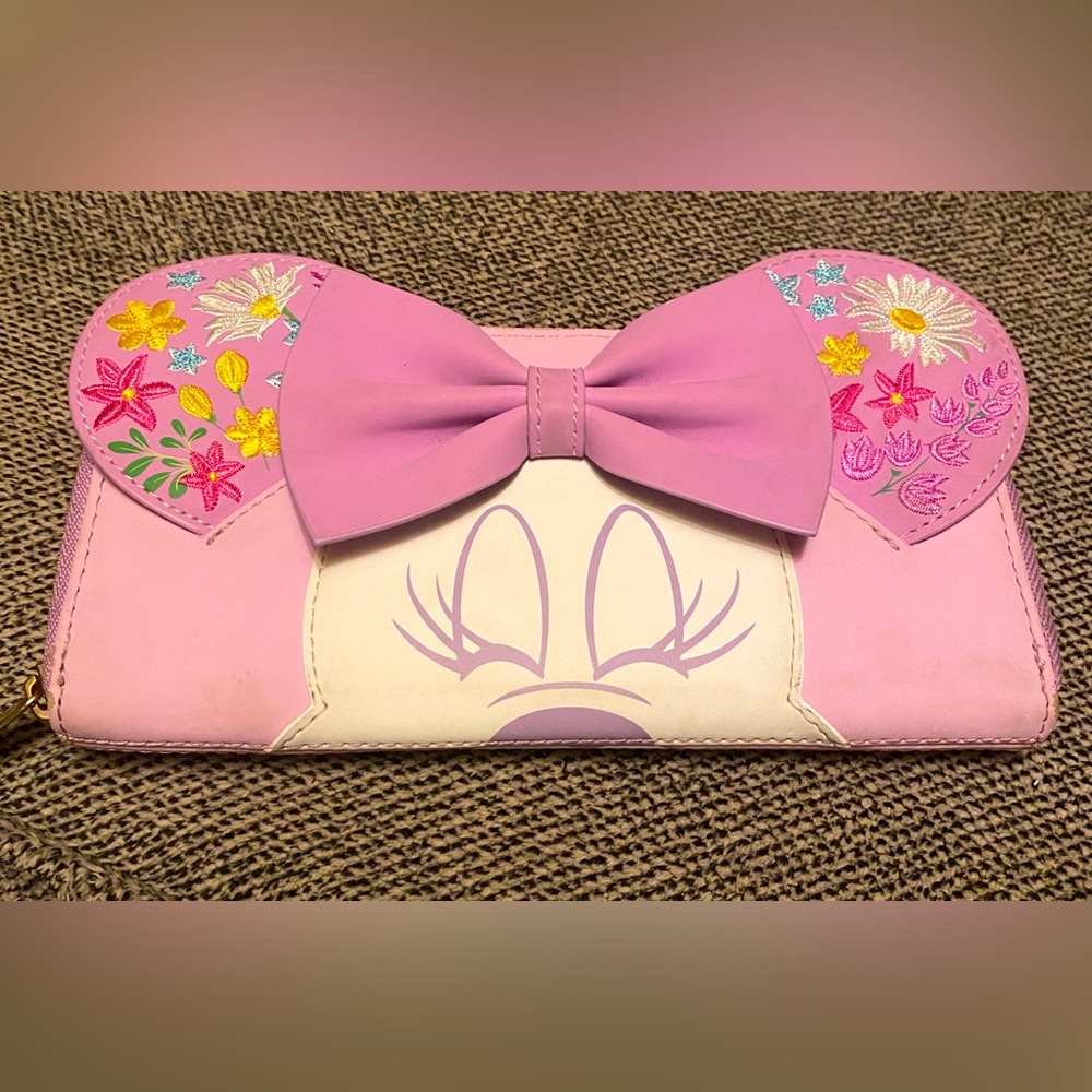 Disney Minnie Mouse Loungfly Wallet